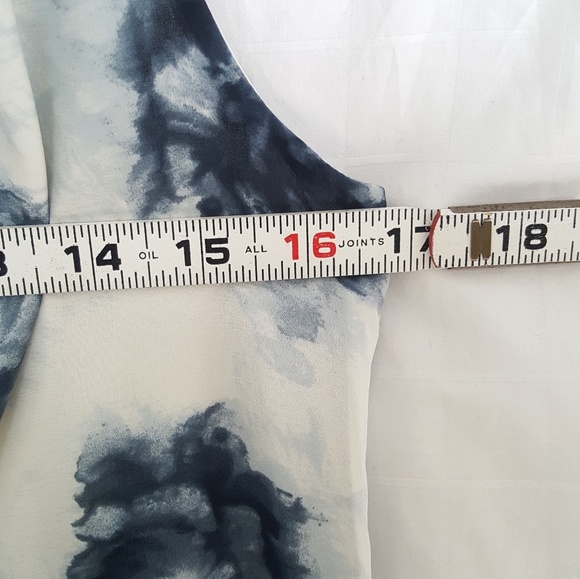 Ann Taylor Silk Top.  Size S - Picture 3 of 7